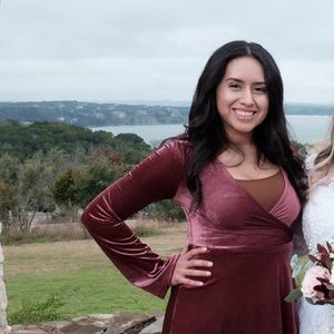 Meet your Posher, Yasmine